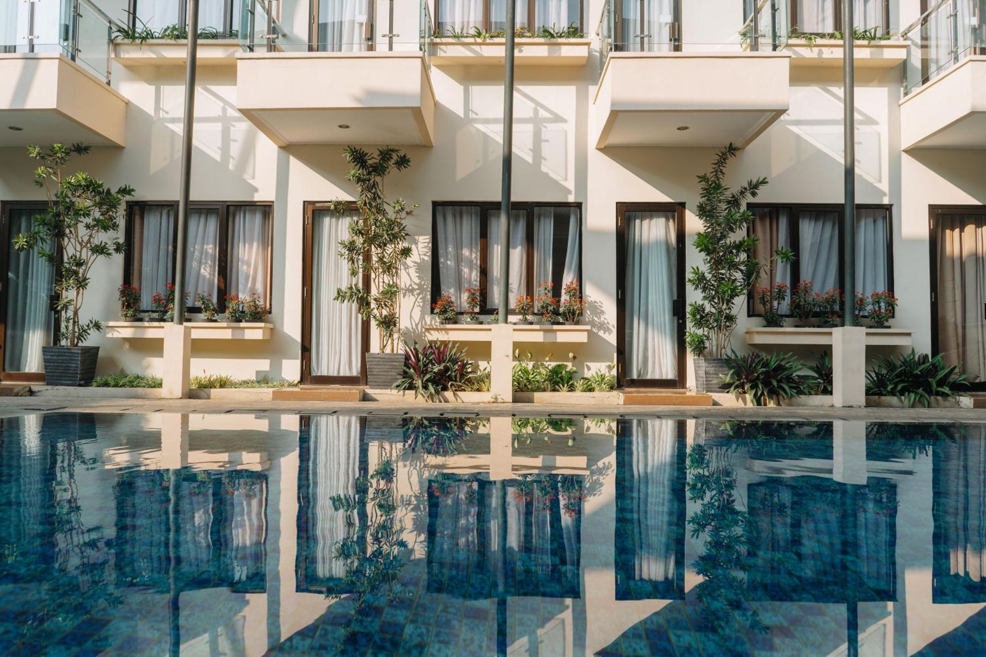 Anugrah Hotel Sukabumi Exterior foto