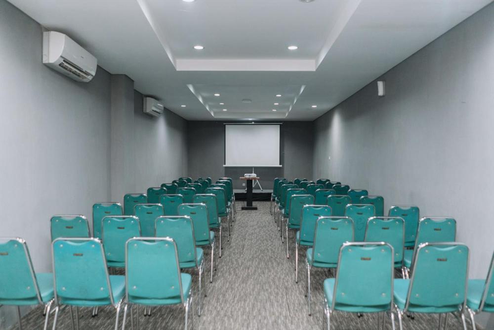 Anugrah Hotel Sukabumi Exterior foto